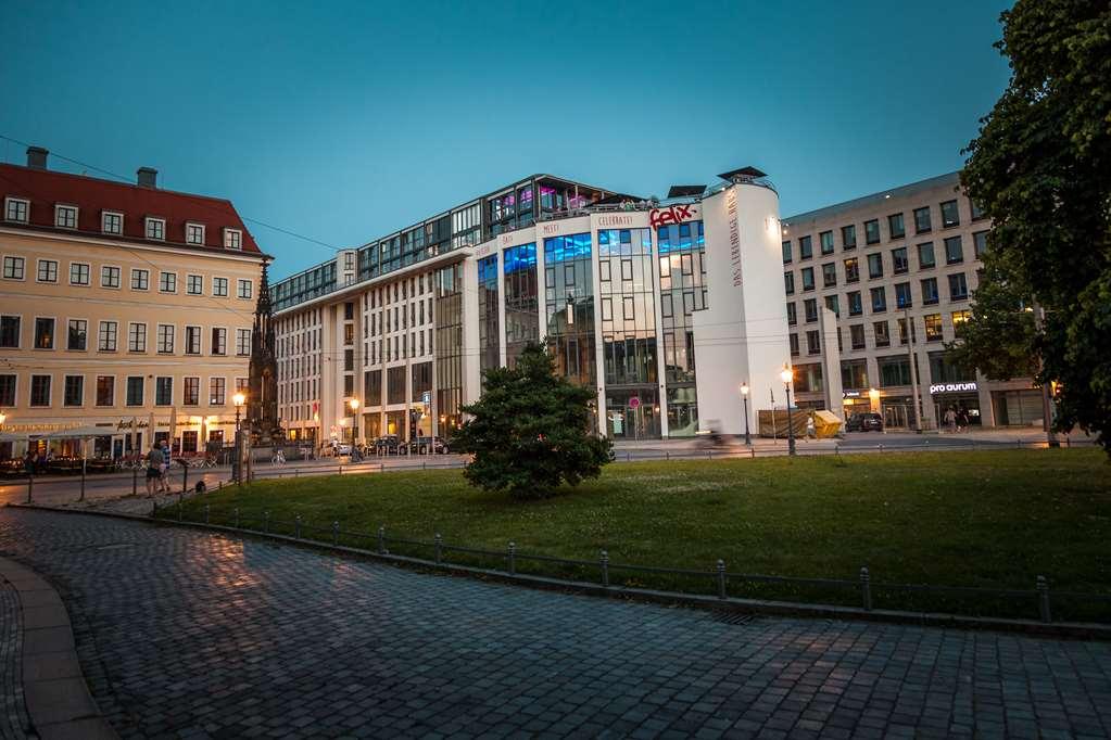 Staycity Aparthotels Dresden City Centre Extérieur photo The hotel in 2016